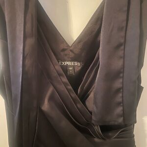 Express black dress, v-neck in front and back, side zip, ties around waist
